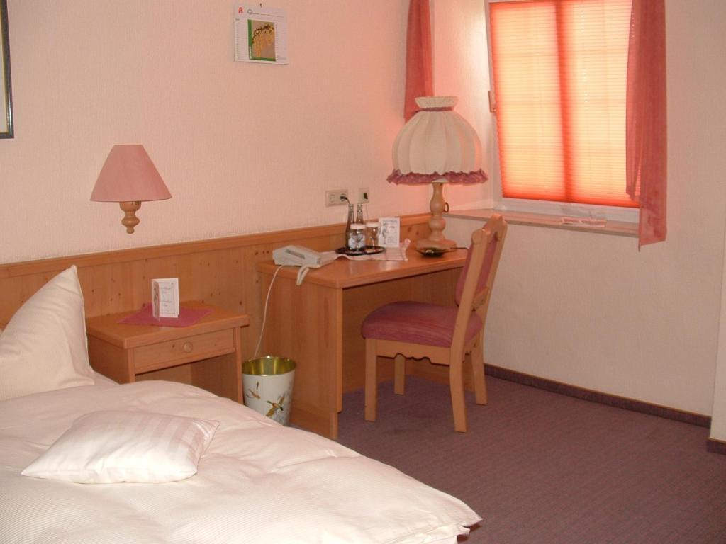 Hotel Reinhold Gummersbach Habitación foto